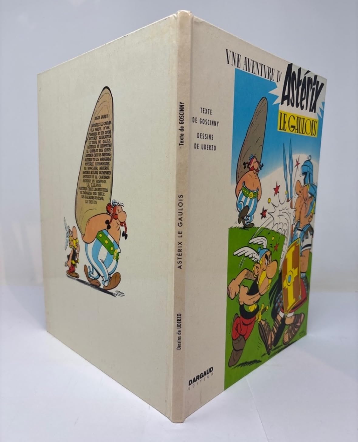 jaquette livre Une aventure d'Astérix, tome 1 : Astérix le Gaulois
