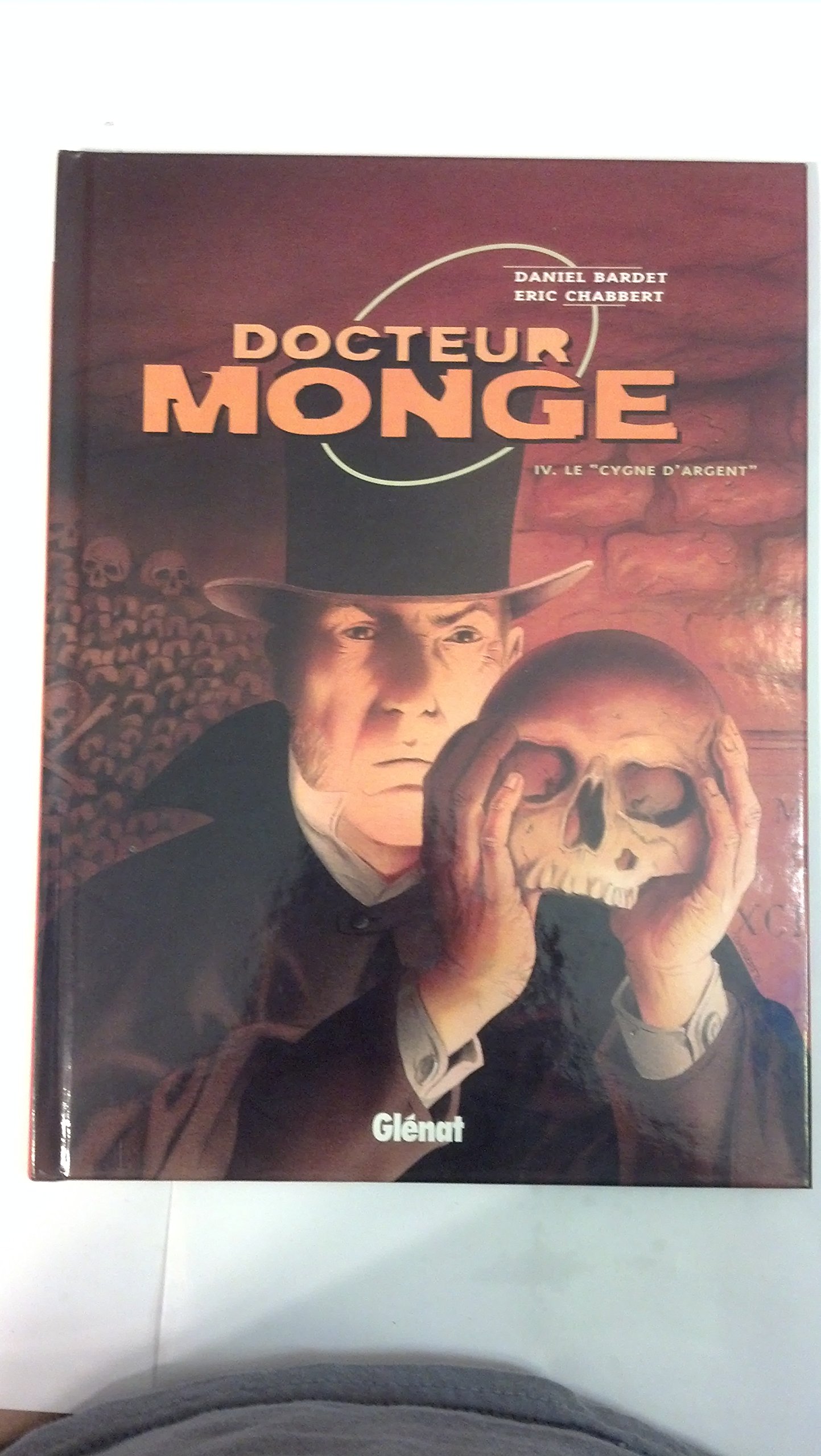 jaquette livre Docteur Monge, tome 4