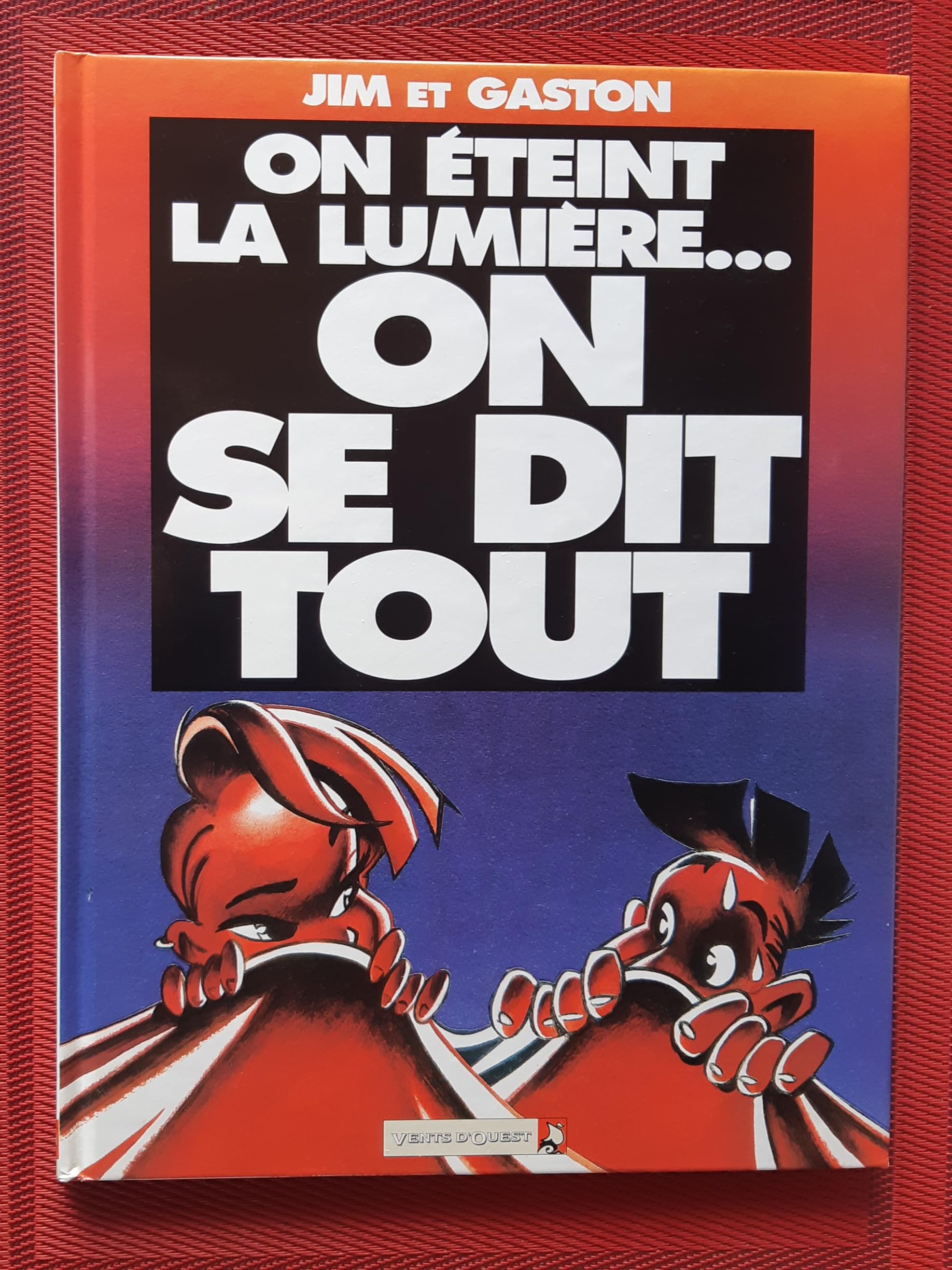 jaquette livre On éteint la lumière, on se dit tout