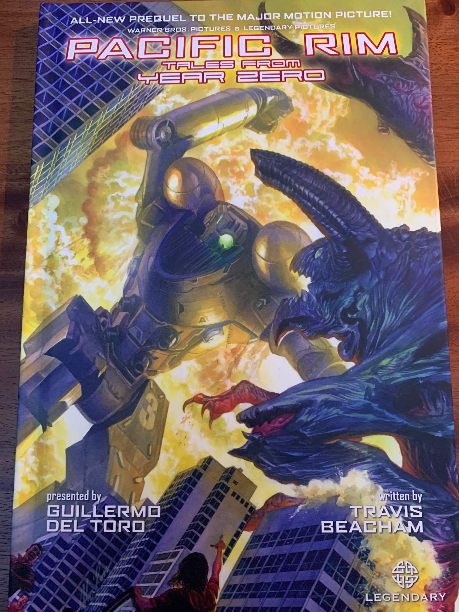 jaquette album Pacific Rim: Tales From Year Zero (Legendary Comics)