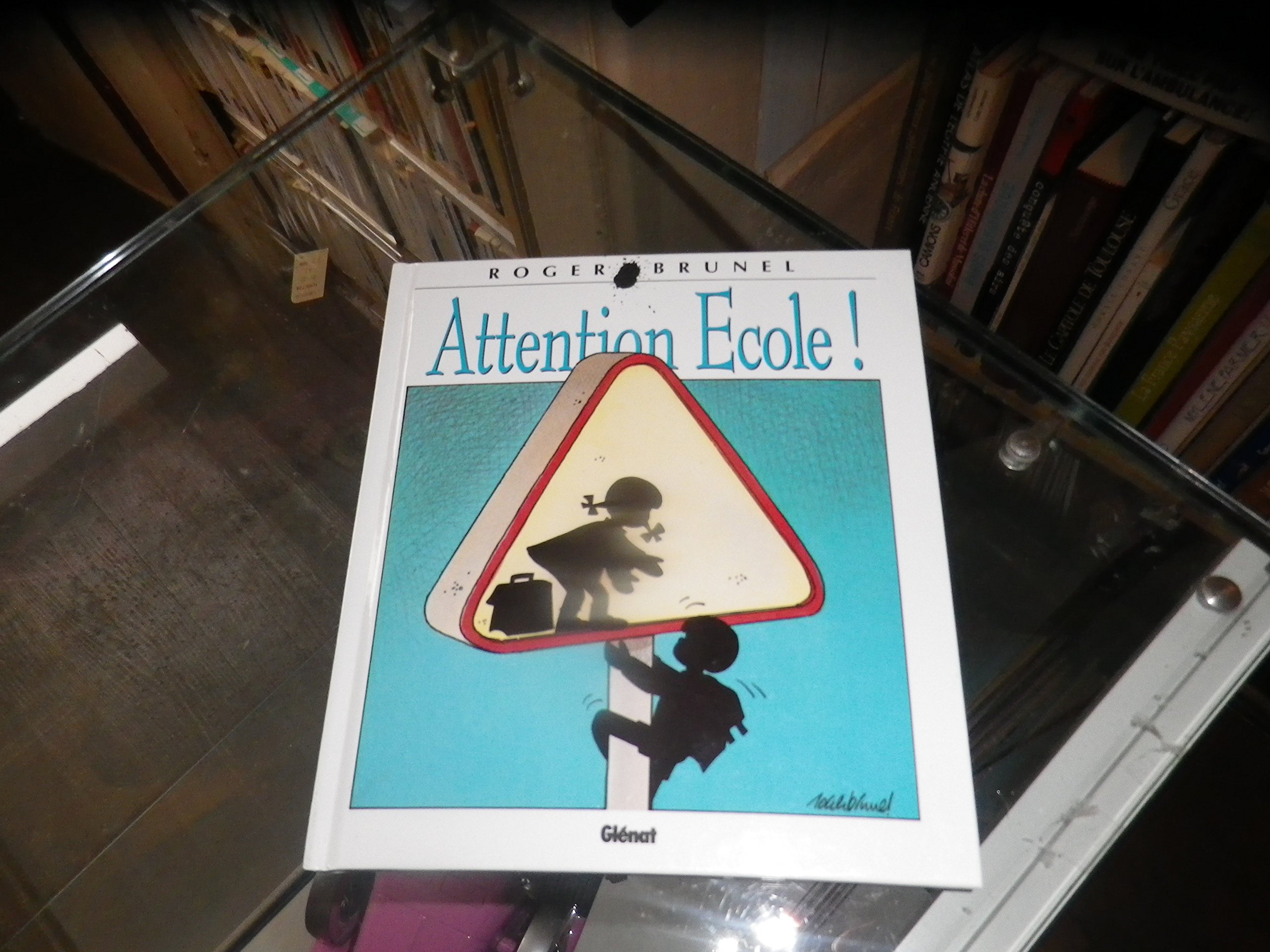 jaquette album Attention, école !